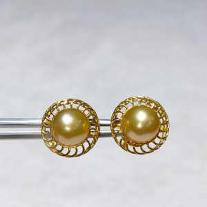 Beautiful gold tassel pearl earrings with a variety of designs for all ages.