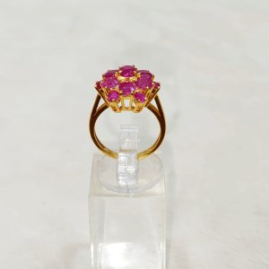 Newly released Moekoet natural ruby ​​ring.